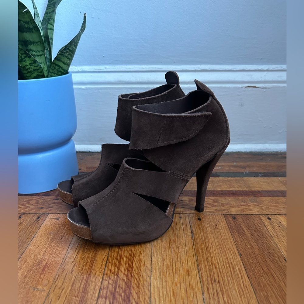 Pedro Garcia Charlie Brown Suede Peep Toe Cut Out Caged Booties